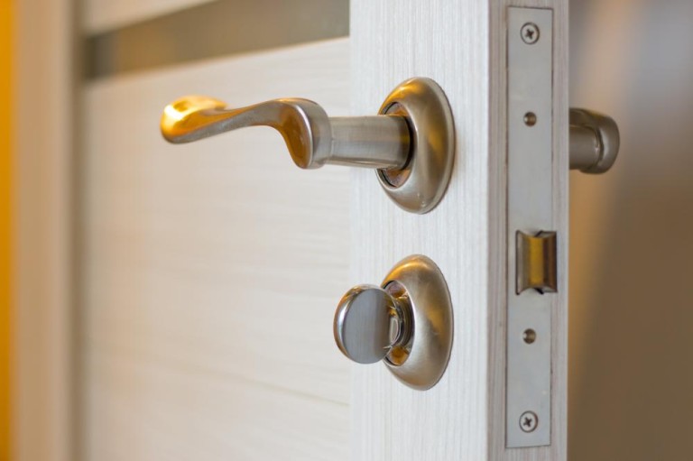 Comment choisir des portes blindées à Saint-Avertin pour une sécurité optimale